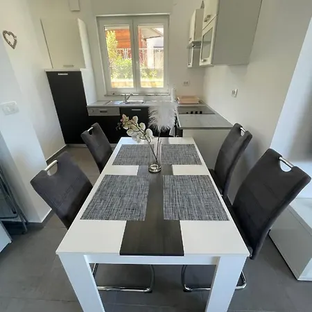 Apartma Chrystel * Izola