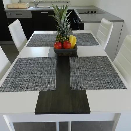 Lägenhet Apartma Chrystel