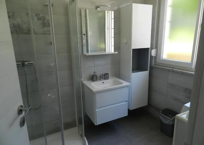 Apartma Chrystel アパート イゾラ